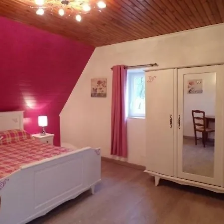 Semesterbostad House Le Chant Du Coucou *