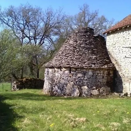 Semesterbostad House Le Chant Du Coucou